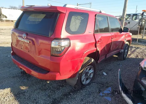 2016 Toyota 4Runner Sr5 z USA, uszkodzony, nr VIN JTEBU5JR2G5328312